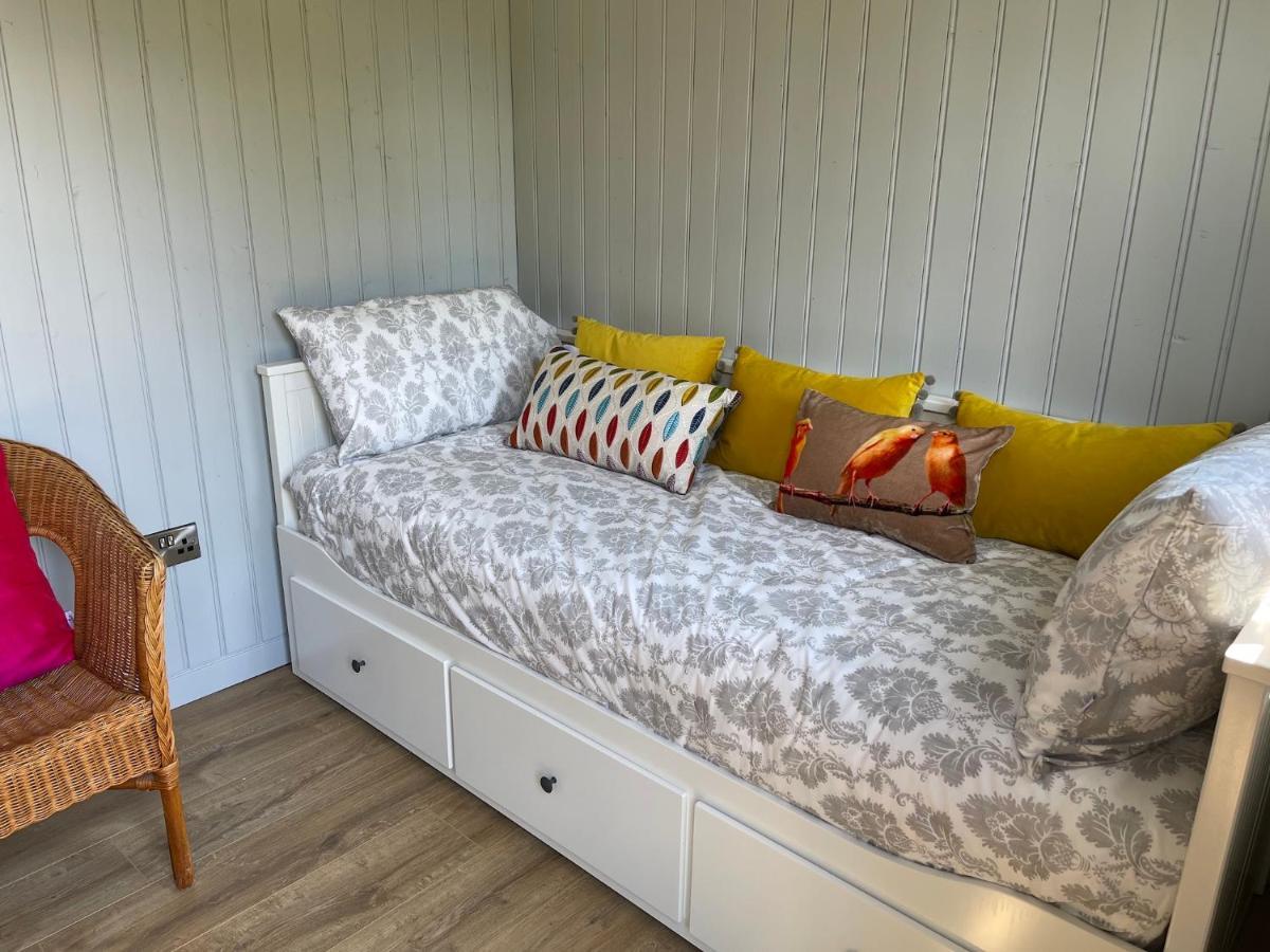 Hotel Hawthorn Hut Kilkenny Glamping At Jenkinstown House Jenkinstown Park Exterior foto